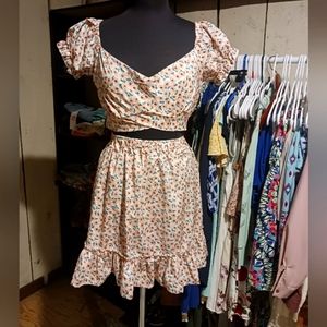 cute two-piece Floral skirt with crop top